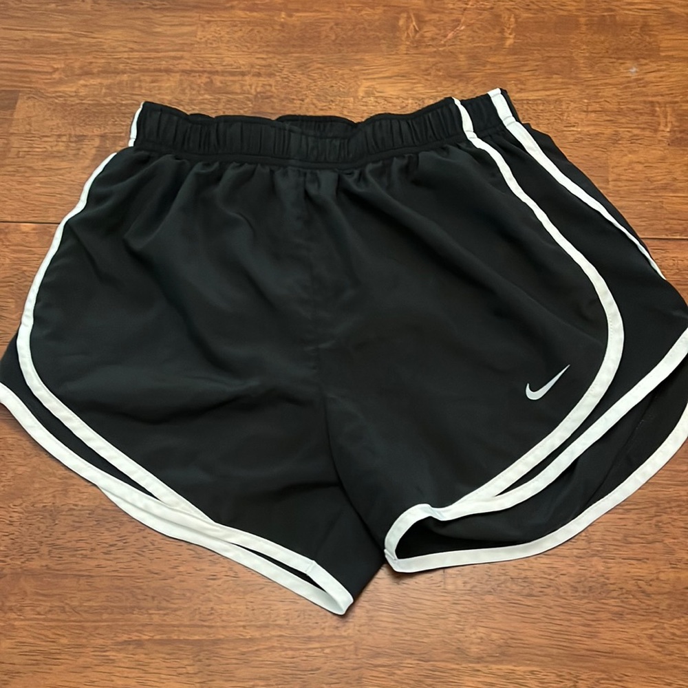 Nike Women’s DRI-FIT Athletic Shorts, Size S, Excellent Condition!! Cute!!